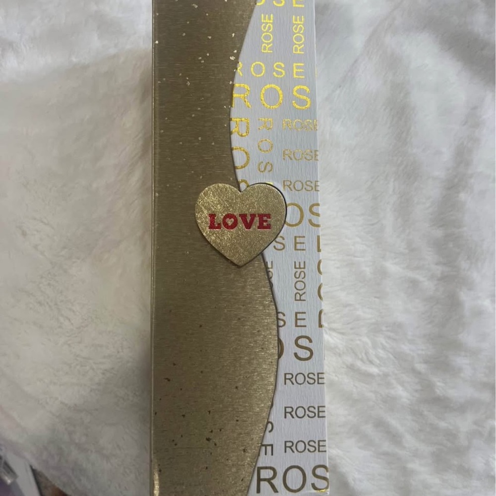 Gold rose